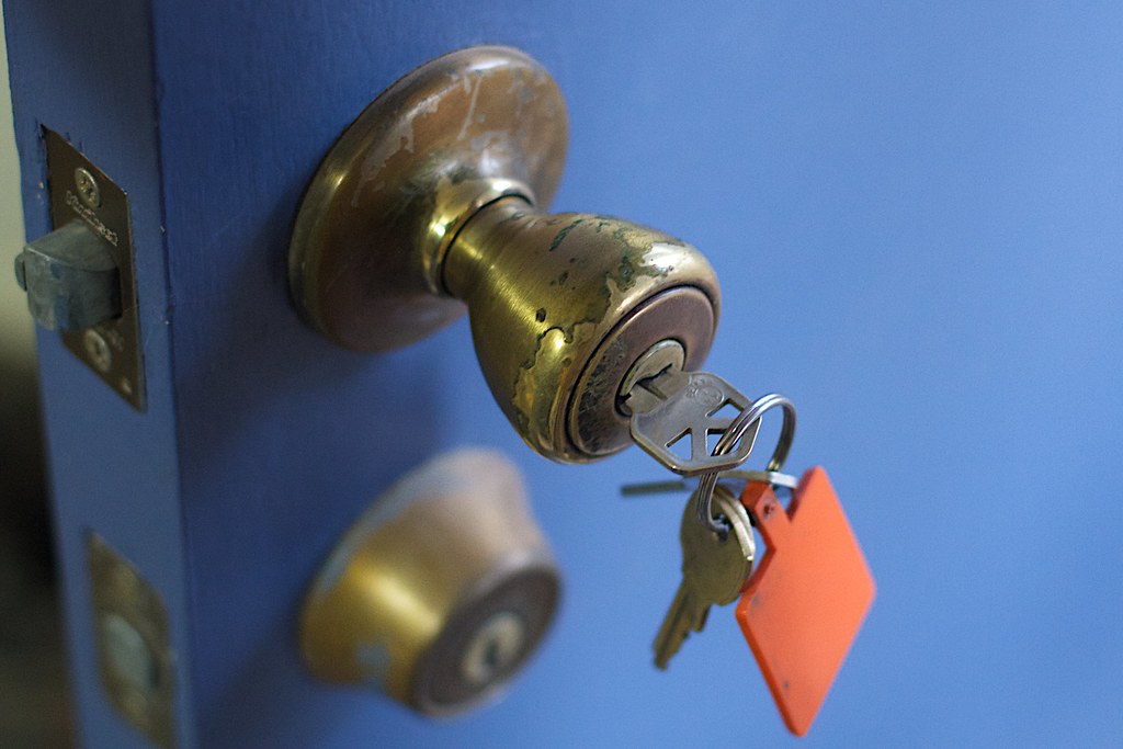 DBS checked locksmith Coulsdon CR5 South London