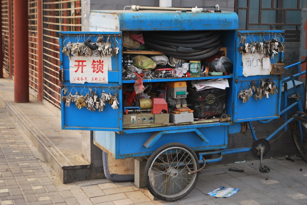 Local locksmith serving Norbury SW16