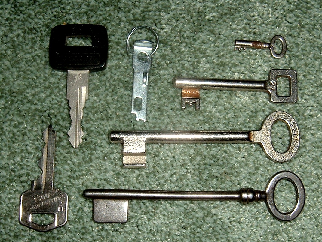 trusted locksmith qualifications South London keys