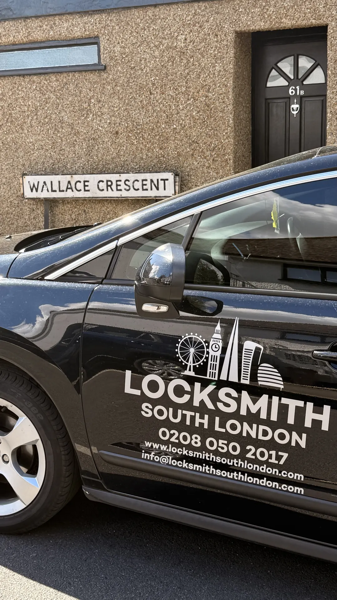 Lock replacement in Carshalton SM5 – local locksmith South London
