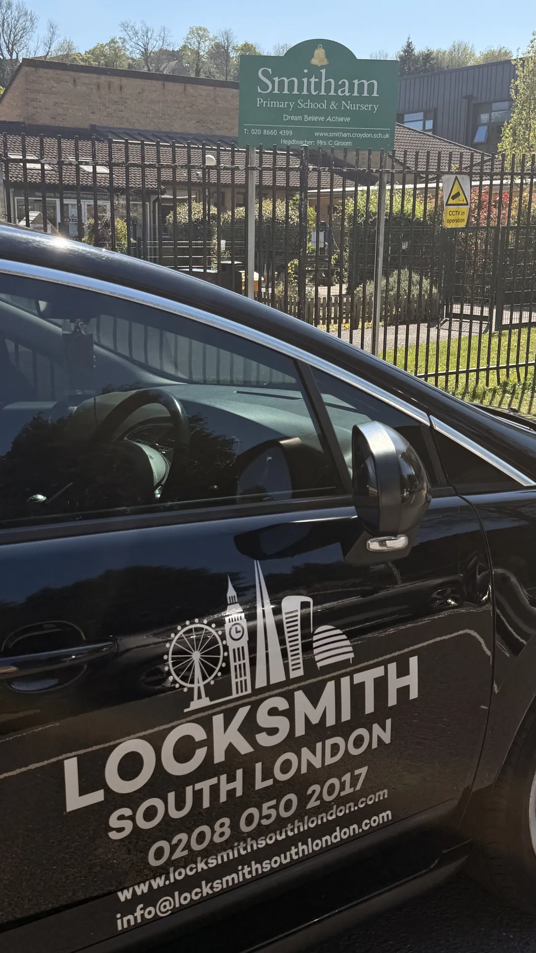 Locksmith near Smitham Primary School Coulsdon CR5