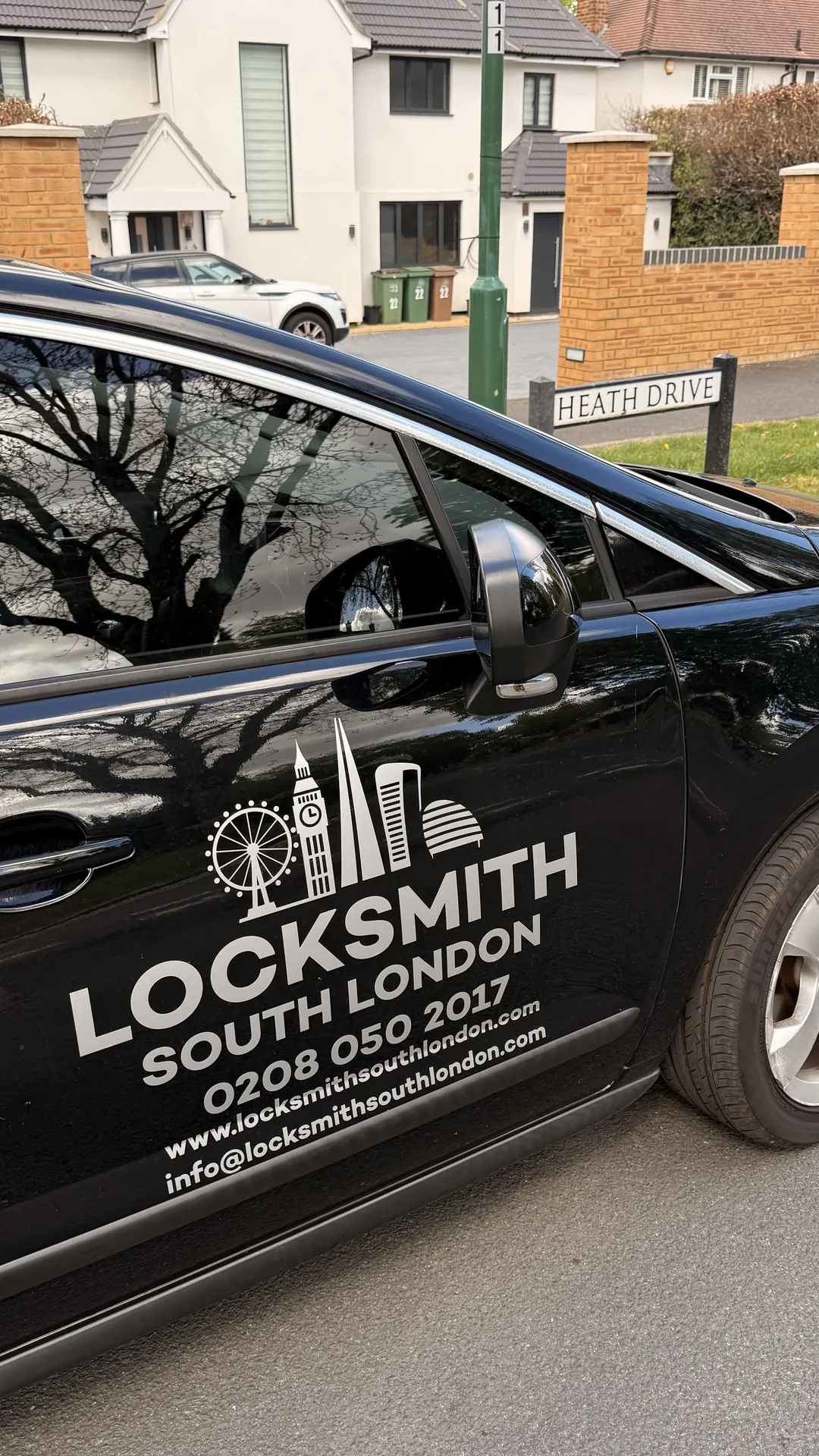 Broken key extraction in Sutton SM1 – 24/7 locksmith South London