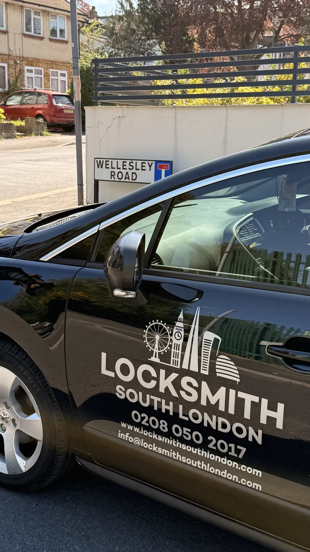 Locksmith callout on Wellesley Road Sutton SM1