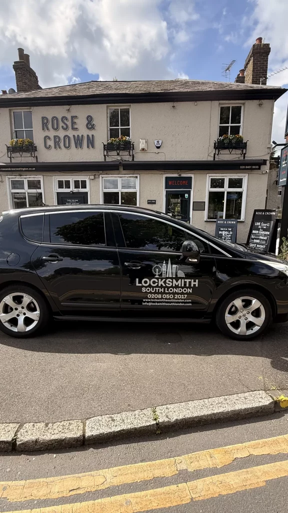 South East London locksmith — anti-snap cylinder upgrade on a uPVC door