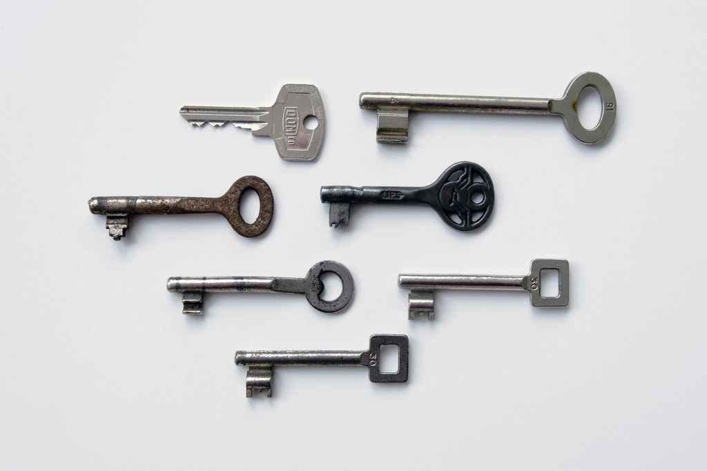 Front door keys handed over after a lock change in Banstead SM7