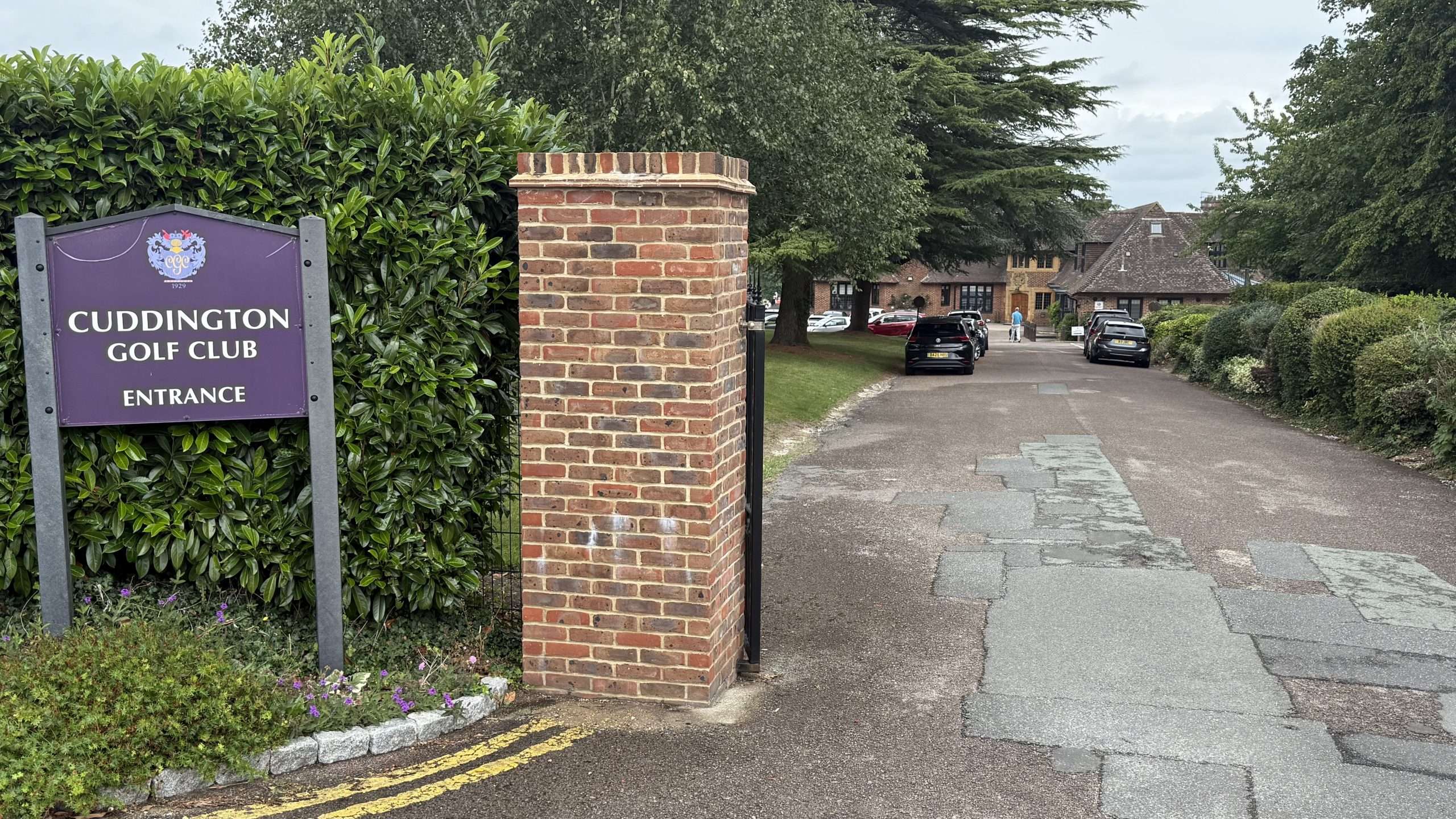 Banstead SM7 roadside served by Locksmith South London