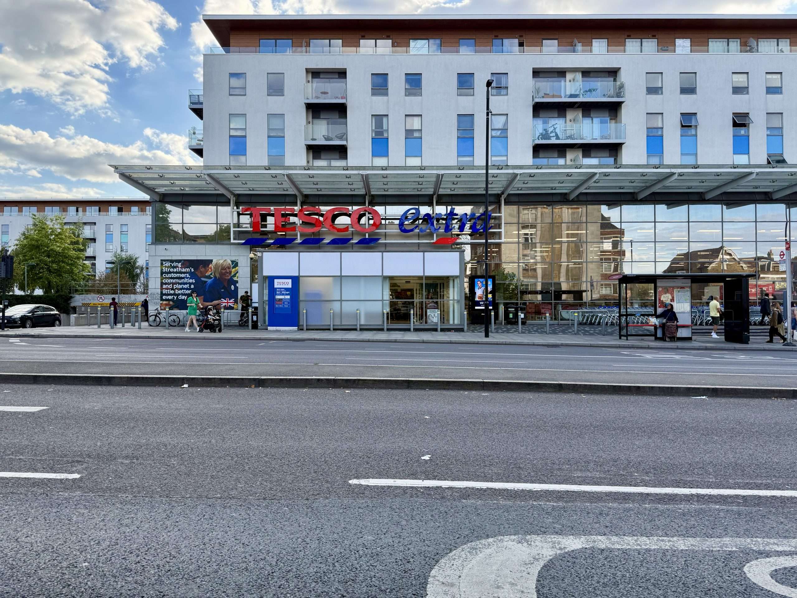Streatham SW16 shopping parade covered by Locksmith South London