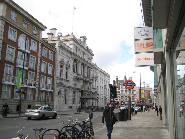 Fulham Broadway and Fulham Town Hall, Fulham SW6 in the Locksmith South London coverage area